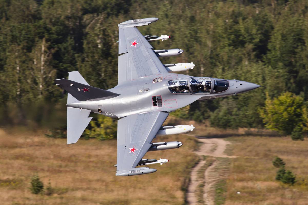 Россия собралась покорить своим Як-130 Азию. Даже ценой переноса производства