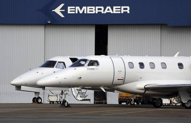 В мире осталось только два авиагиганта: Boeing поглотил Embraer