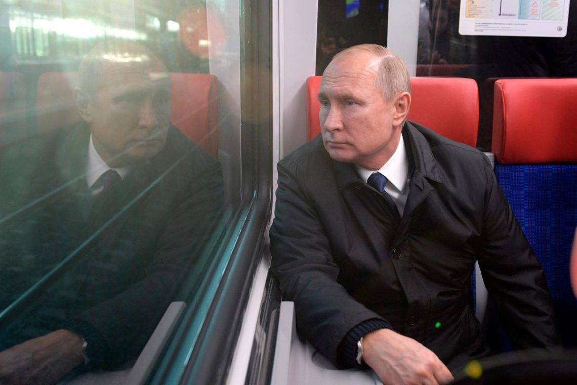 Новейший отечественный поезд: Путину показали «Иволгу 2.0» в действии