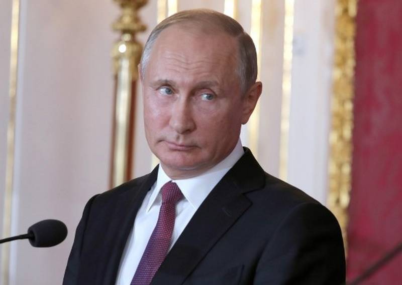 Взгляд с Запада: «Рейтинг Путина не поднять сменой кабинета министров»