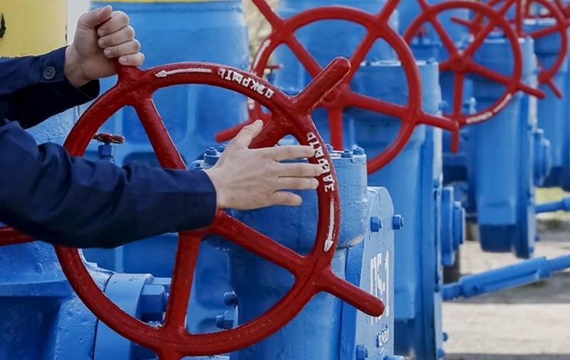 В обход неприятелей: Россия меняет географию поставок газа