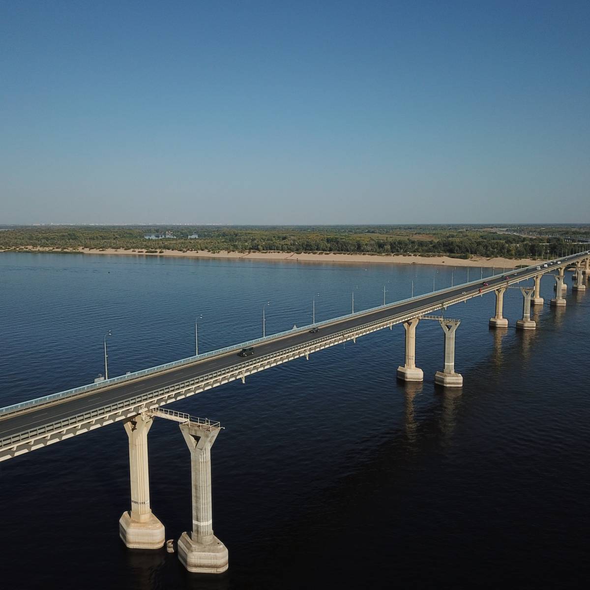 Мост через Волгу решено достроить