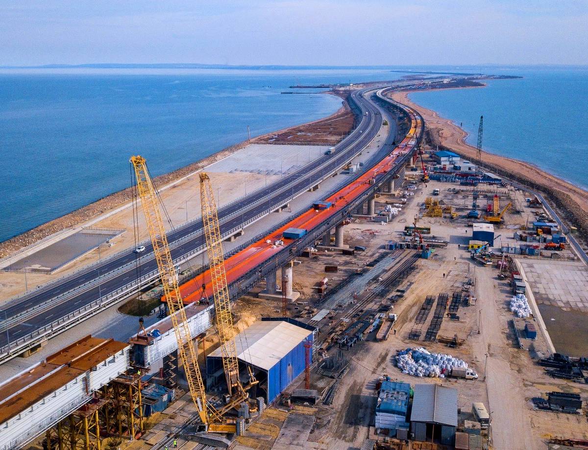 К Крымскому мосту проложат новую автомагистраль