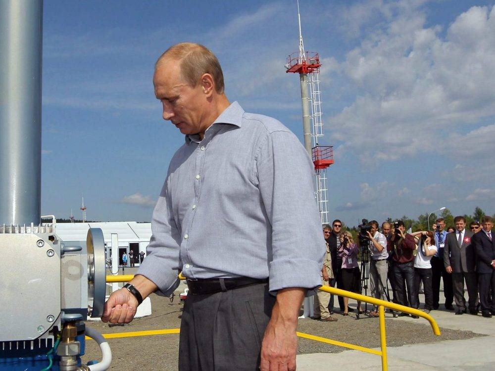 Россия встала поперек глобализации: британские СМИ о нефтяной войне