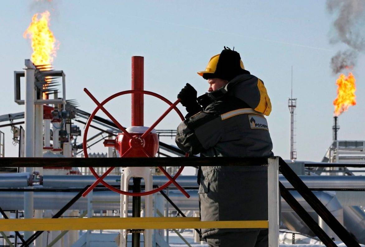 В чем главная опасность «нефтяной игры на понижение» для России?