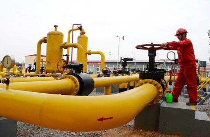 Борьба за хранилища: «Газпром» теряет Китай, но тянет туда трубы