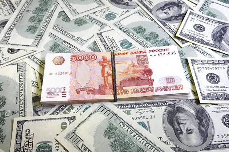 «Россия великая, но нищая»: болгары о падении курса рубля
