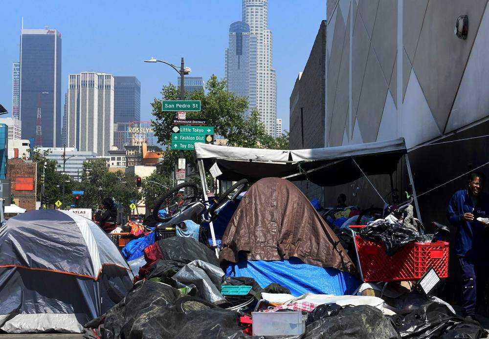 Британские СМИ об «идеальной Калифорнии»: сверхналоги и армия бездомных заставляют население убегать из штата