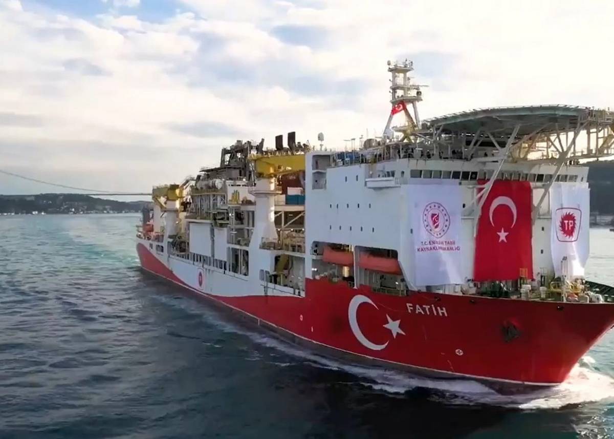 Турция спешит начать бурение месторождения газа в Чёрном море