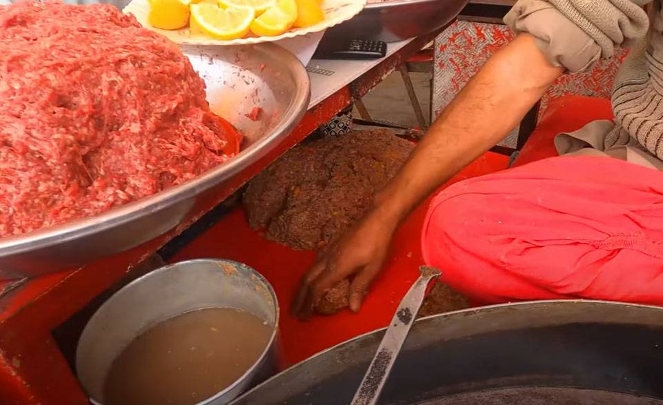 Быт современного Афганистана: уличная еда в Джелалабаде