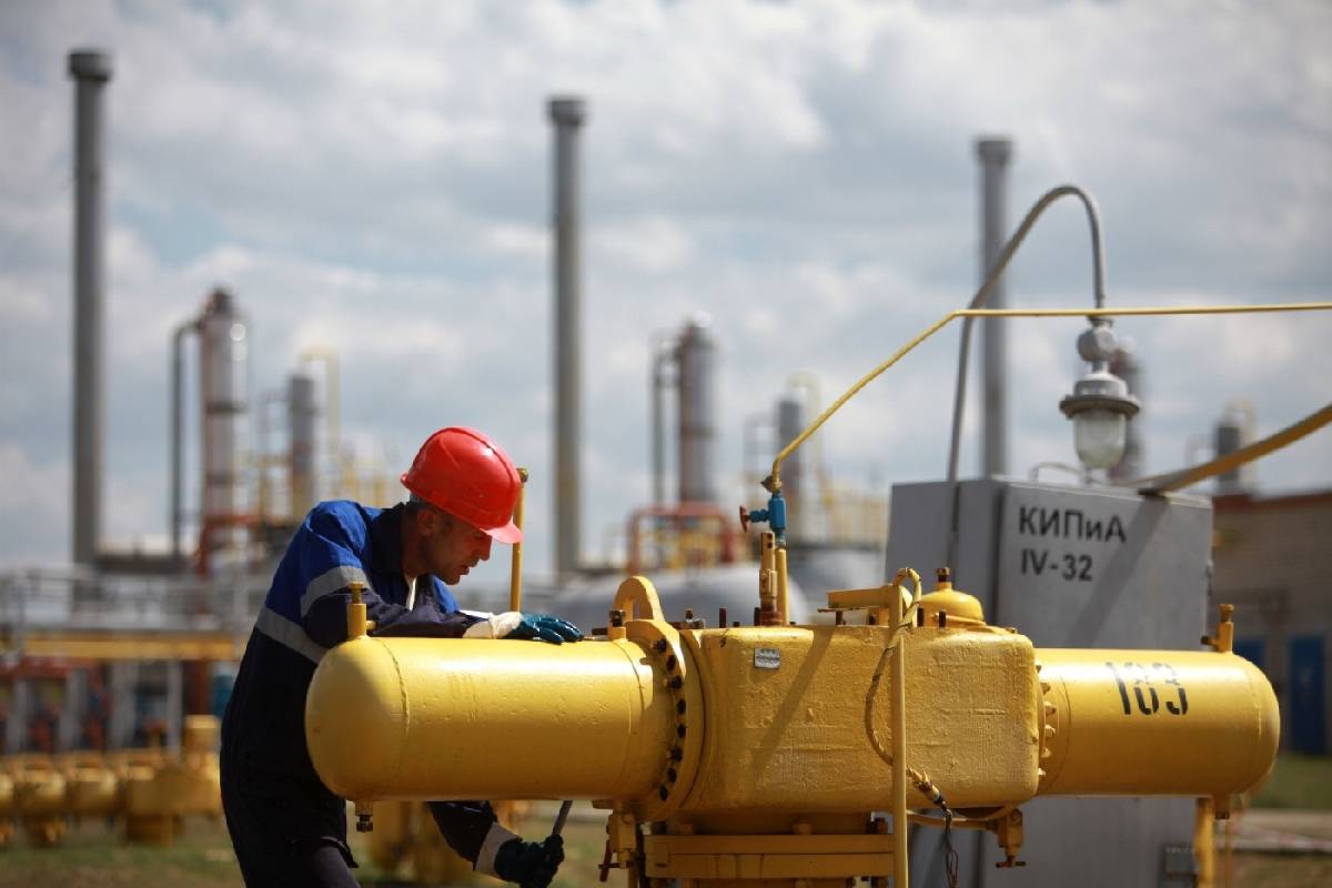 «Газпром» заставляет украинскую трубу ржаветь, но Киев все равно с прибылью