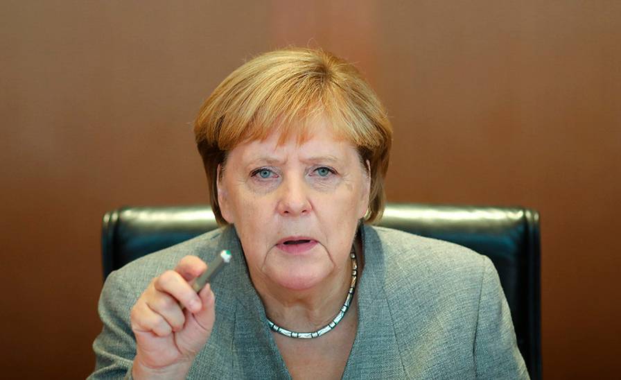 Меркель заступилась за СП-2: «Этот газ не хуже идущего через Украину!»