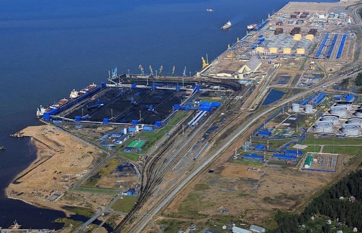 Минск намерен построить собственные грузовые терминалы в портах России