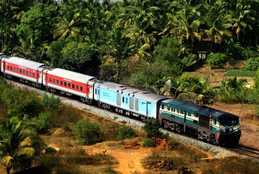 Комфортные и бедные: обзор пассажирских железнодорожных вагонов в Индии