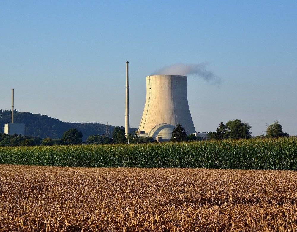 Отказываясь от газа из РФ, Польша хочет собственную АЭС: кто её построит