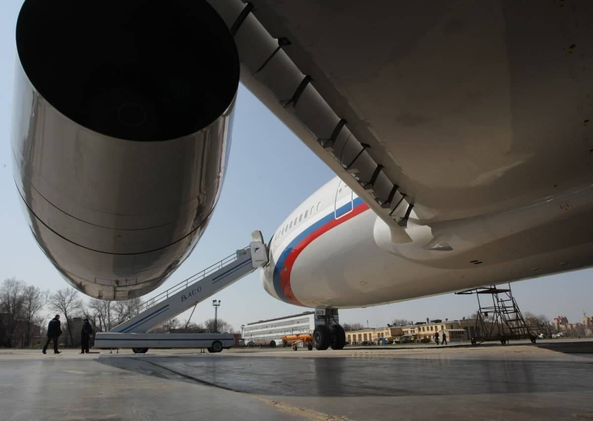 Второй серийный самолет Ил-96-300 приступил к летным испытаниям