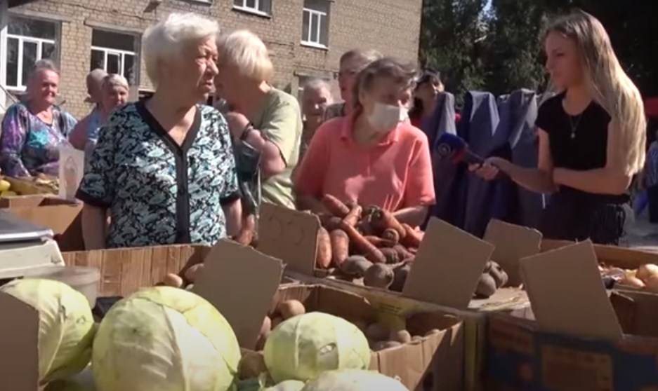 Пытаются снизить цены: в ДНР повсеместно проходят продовольственные ярмарки