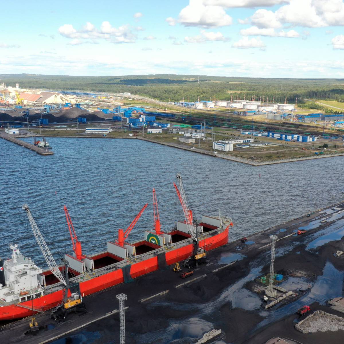 Собственный порт в России и создание торгового флота: реальны ли «морские» планы Минска