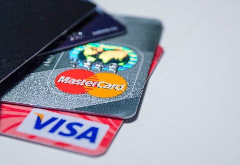 VISA, Master Card и МИР: основные отличия платежных систем