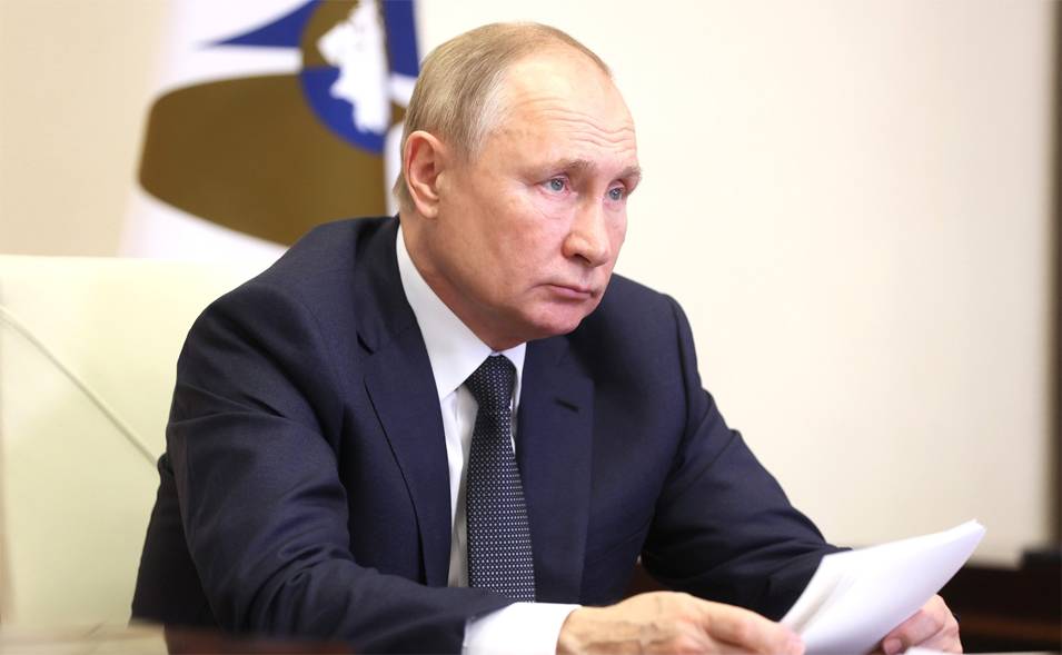 Президент Путин заявил о восстановлении экономики России после 90-х годов
