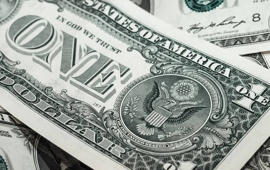 Возможно ли существенное падение курса доллара уже в 2022 году: о главных предпосылках