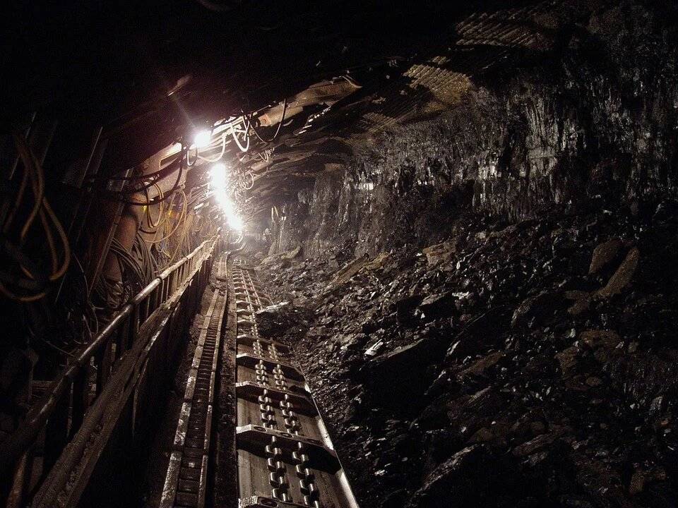 Правительство РФ может отказаться от выдачи лицензий на угледобычу шахтным способом