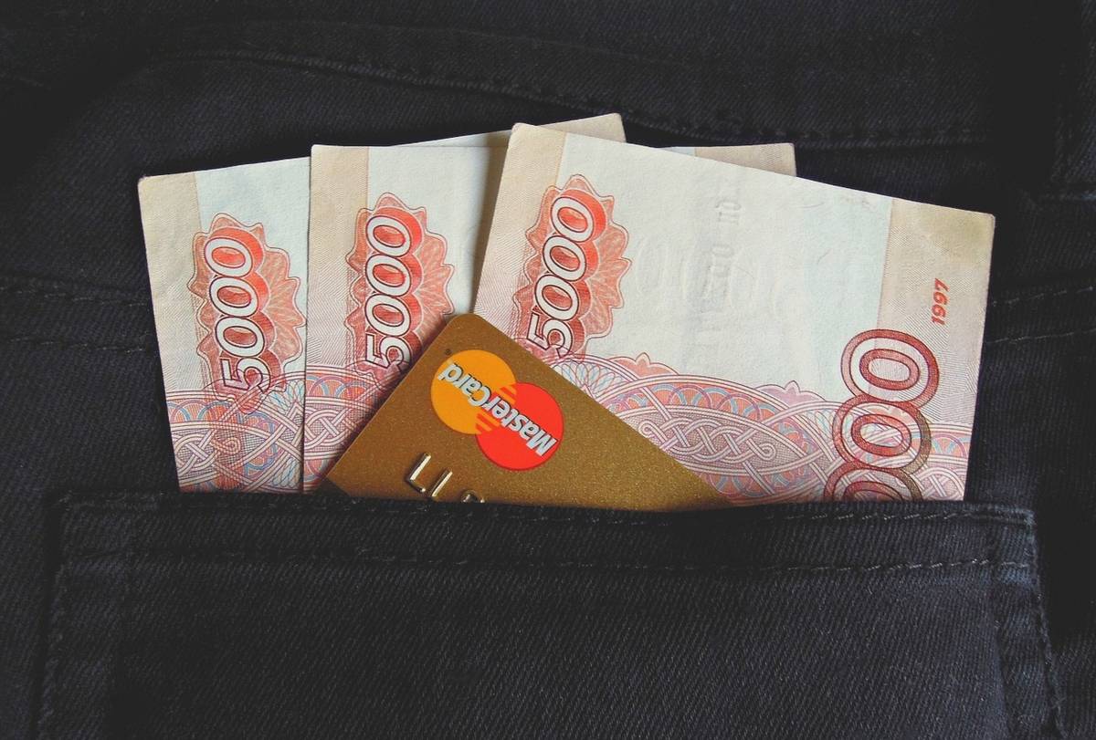 Долги российских компаний зарубежным кредиторам будут выплачиваться в рублях