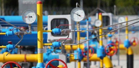 В Кремле допустили остановку прокачки газа в Европу при отказе платить за него в рублях