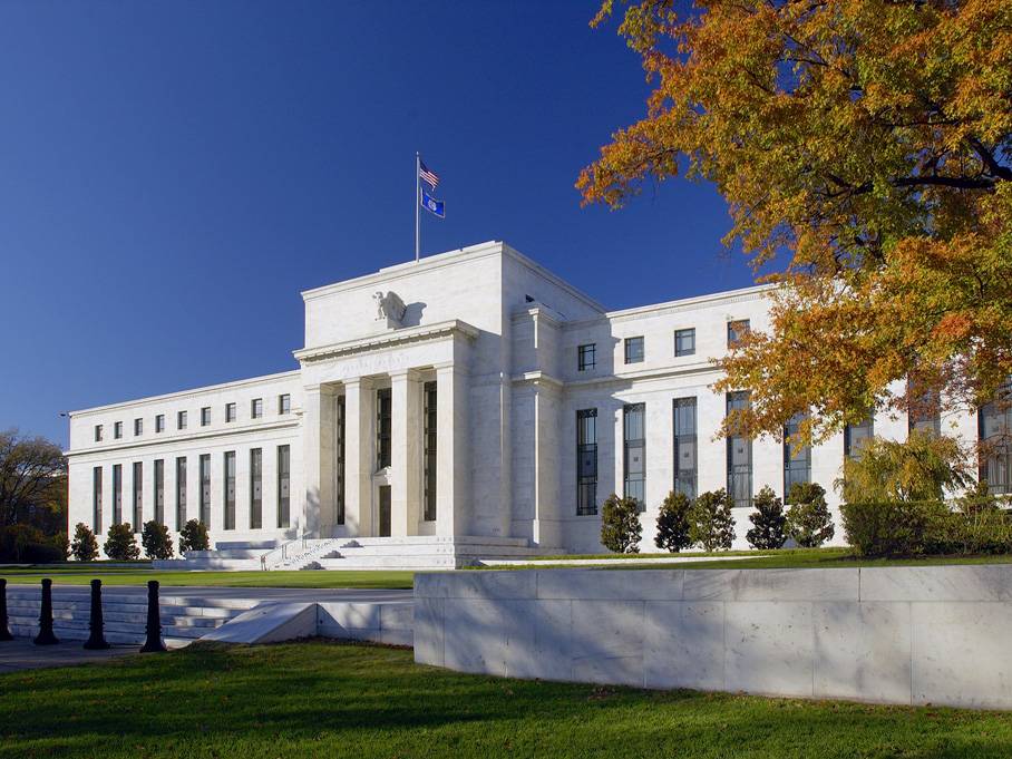 ФРС США готовится провести крупнейшее повышение ключевой ставки за последние десятилетия