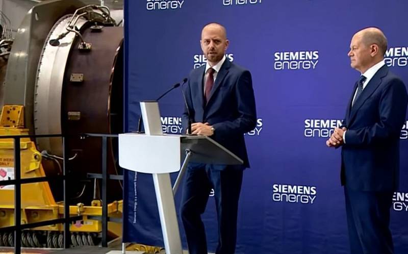 Шольц лично осмотрел турбину для «Северного потока» и заявил об ожидании решения РФ