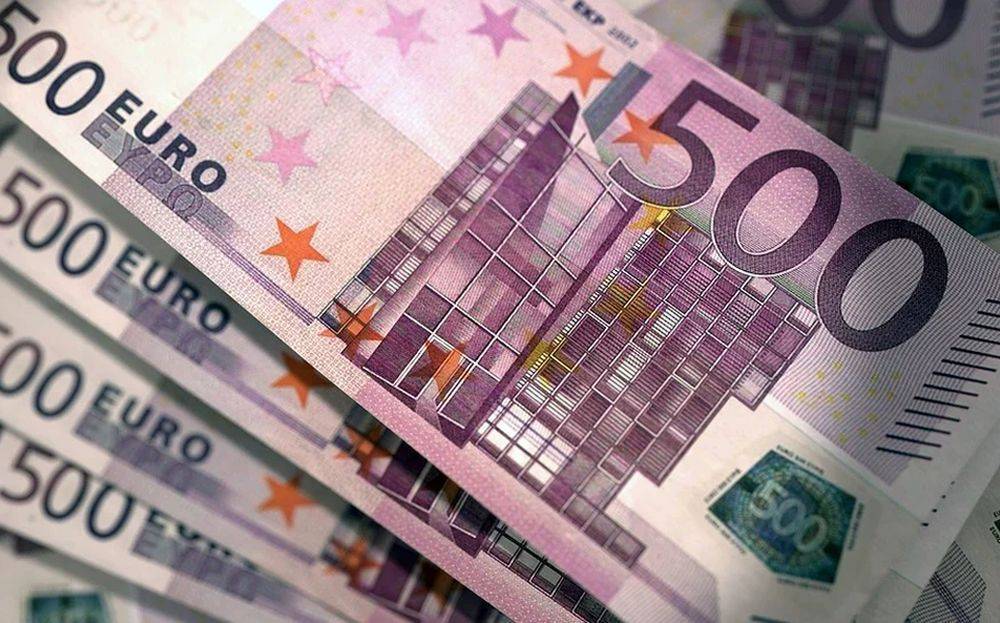 Евро превысил 71 рубль: почему начался рост иностранных валют
