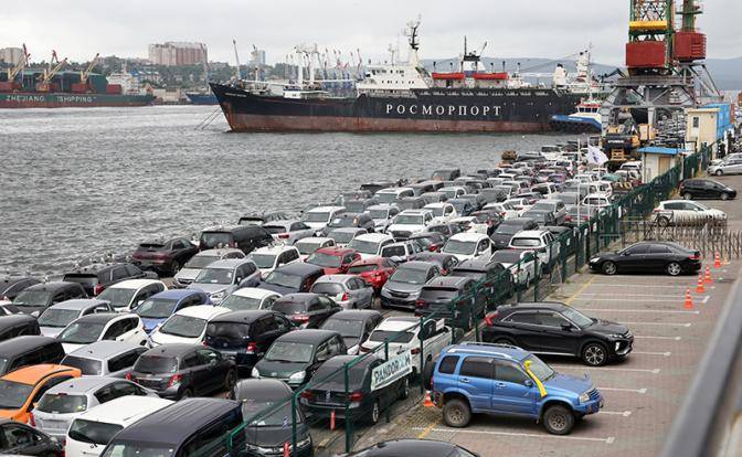 Минпромторг собирается оставить российских потребителей без автомобилей