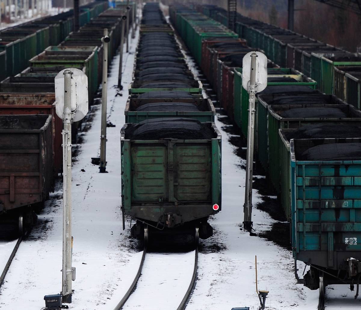 Казахстан везет уголь в Прибалтику по российским ж/д и по льготным тарифам