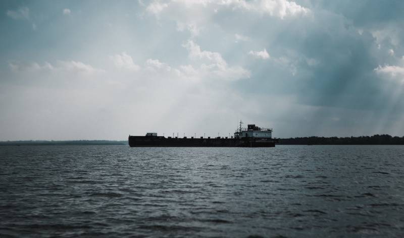 Европейцы распродают танкеры, которые затем перевозят российский нефтегаз