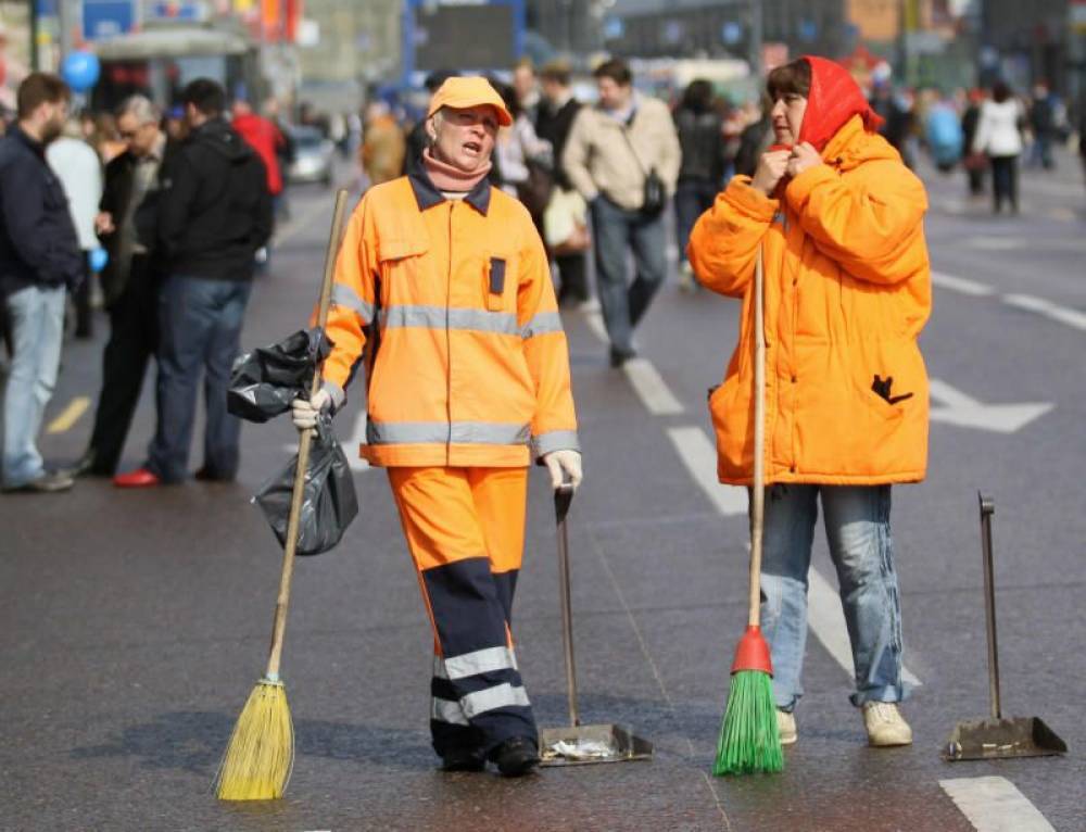 Петербуржцы назвали условия, при которых они готовы работать за мигрантов