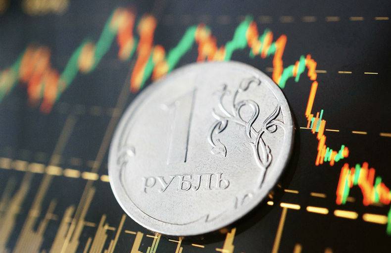 Рубль вошел в штопор: названа неприятная цифра падения курса