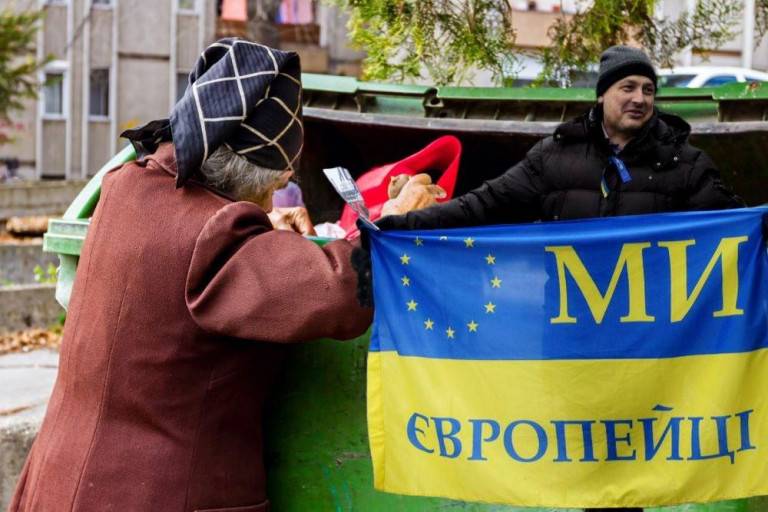 Отчего жители Украины устремились в ломбарды?