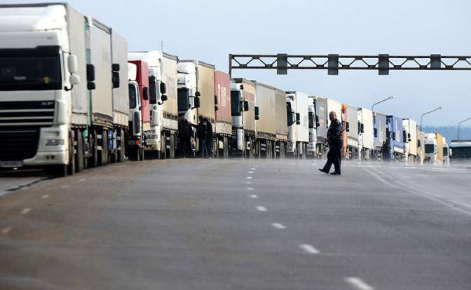 Панам — по сусалам: Россия закрывает границу для польских дальнобойщиков