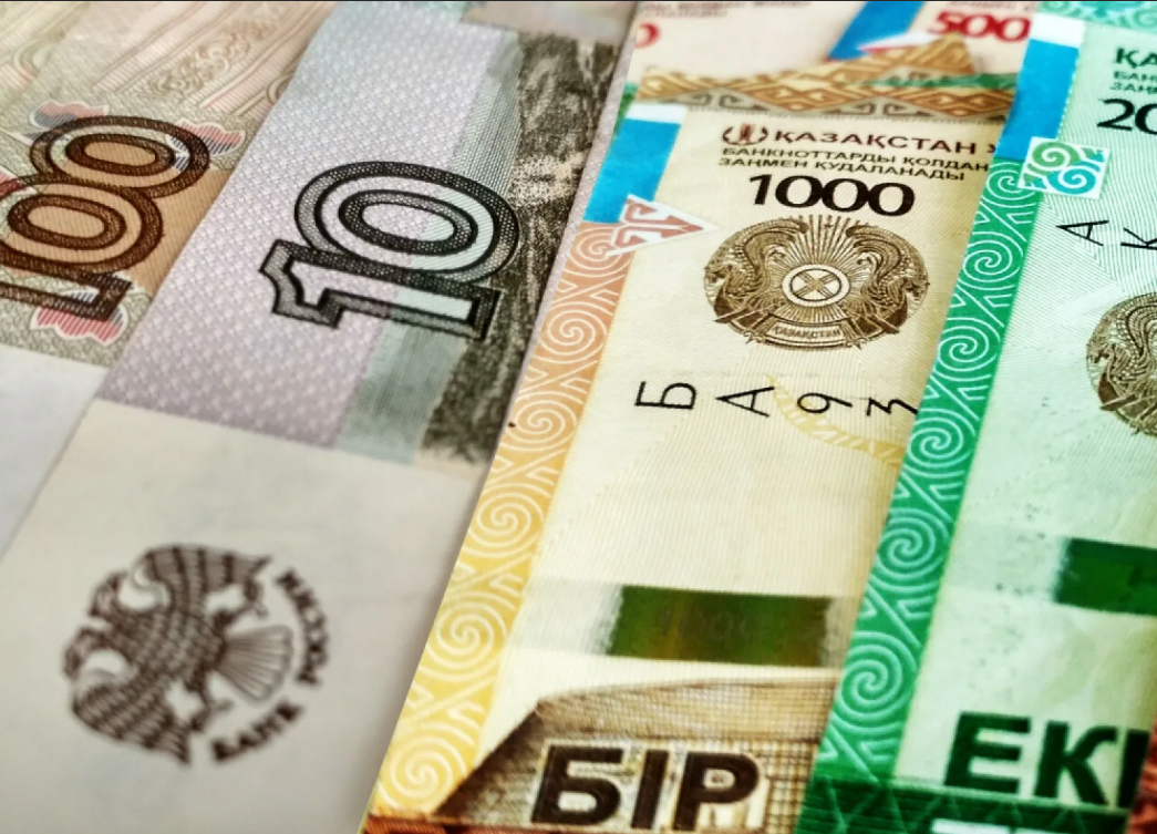 Объем денежных переводов из России в Казахстан сократился впервые за год