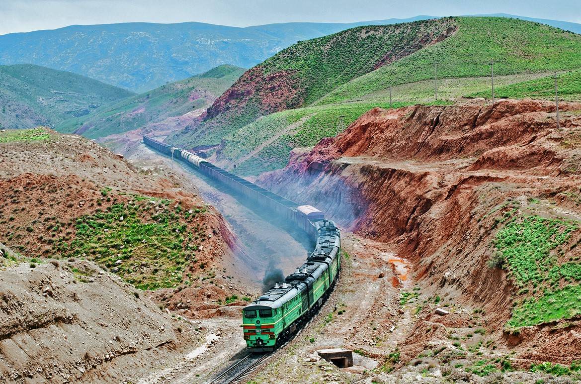 Таджикистан предпочитает кредитам инвестиции из КНР