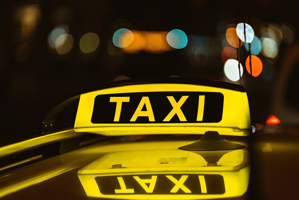 В Молдавии таксомоторную компанию оштрафовали использование русского языка