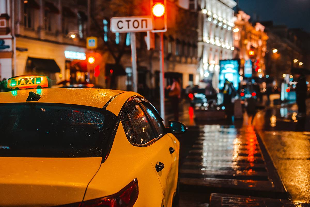 Новый закон о такси: Что изменится для водителей из ЕАЭС после 1 сентября