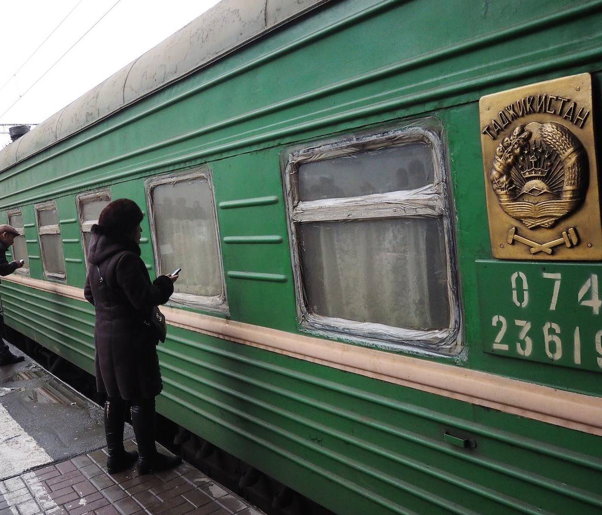 Москва потратит 50 млн рублей на билеты домой для мигрантов