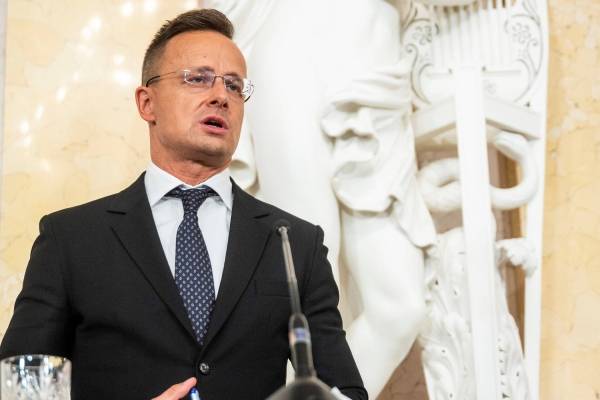 Сийярто уверен, что Венгрия сможет обойтись без транзита газа через Украину