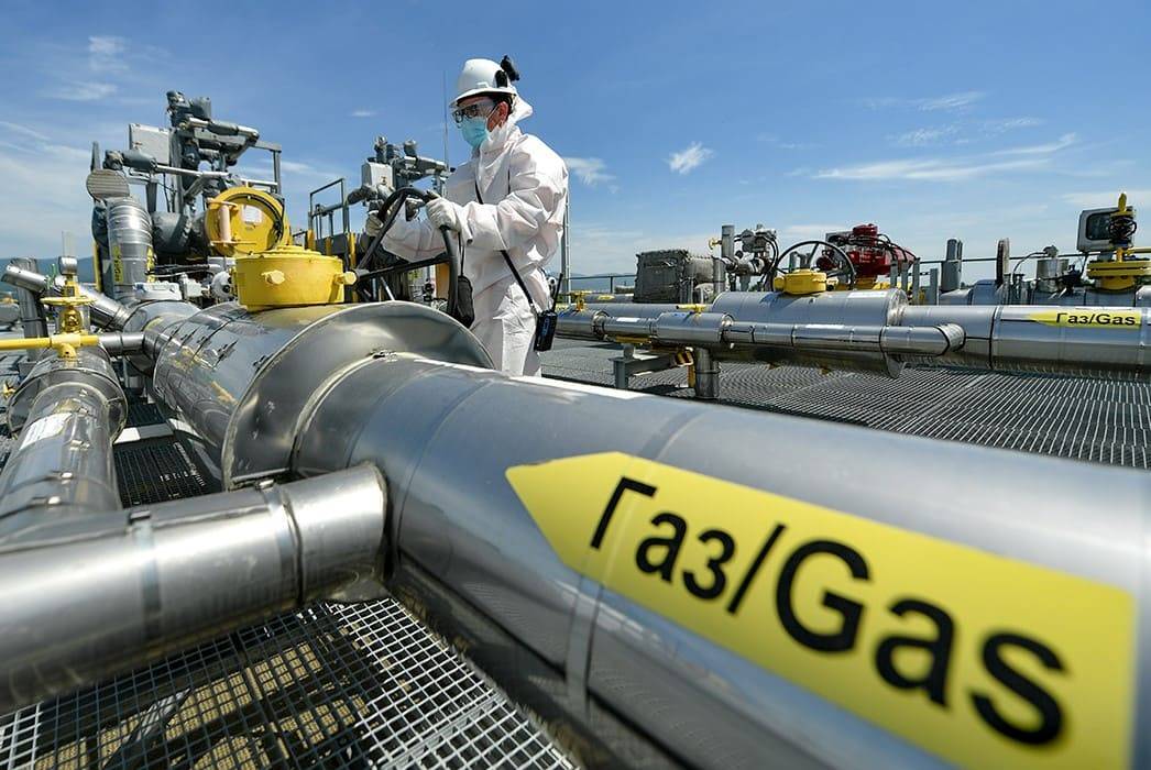 Отказом от российского газа Еврокомиссия добивает промышленность ЕС
