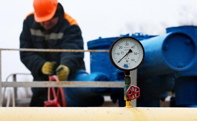 Украина давит на Европу: В наших хранилищах мало газа