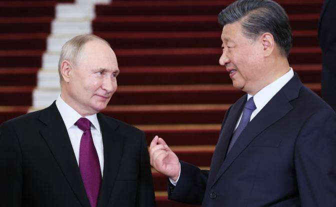 Путин и Си Цзиньпин обсудят банковские платежи в обход США