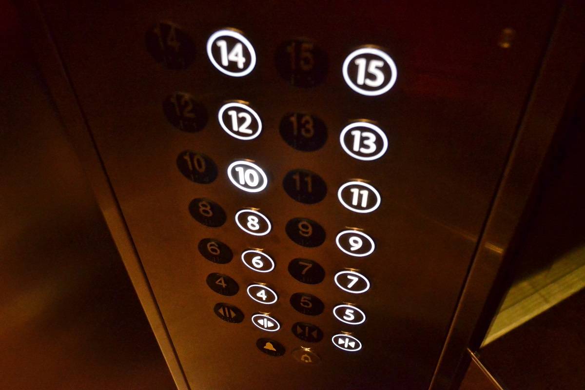 Петербургские скоростные лифты становятся все более российскими