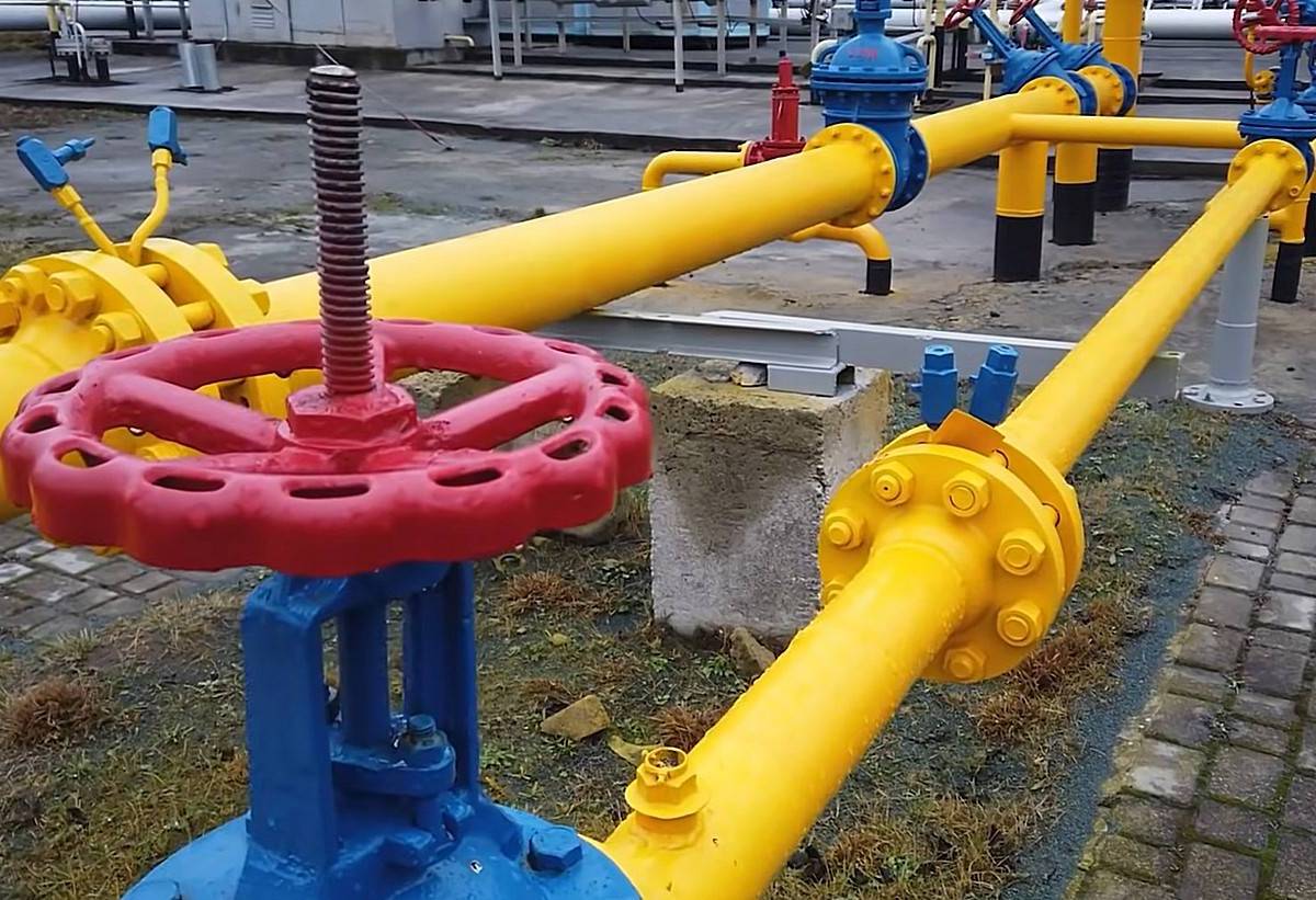 Российский газ продолжают прокачивать в Европу через Украину