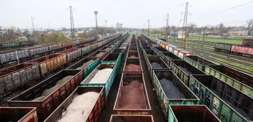 Новая Россия строит жильё и детские сады, модернизирует металлургию и порты Новая Россия строит жильё и детские сады, модернизирует металлургию и порты